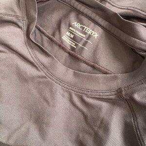 Arc’teryx long sleeve performance tee shirt